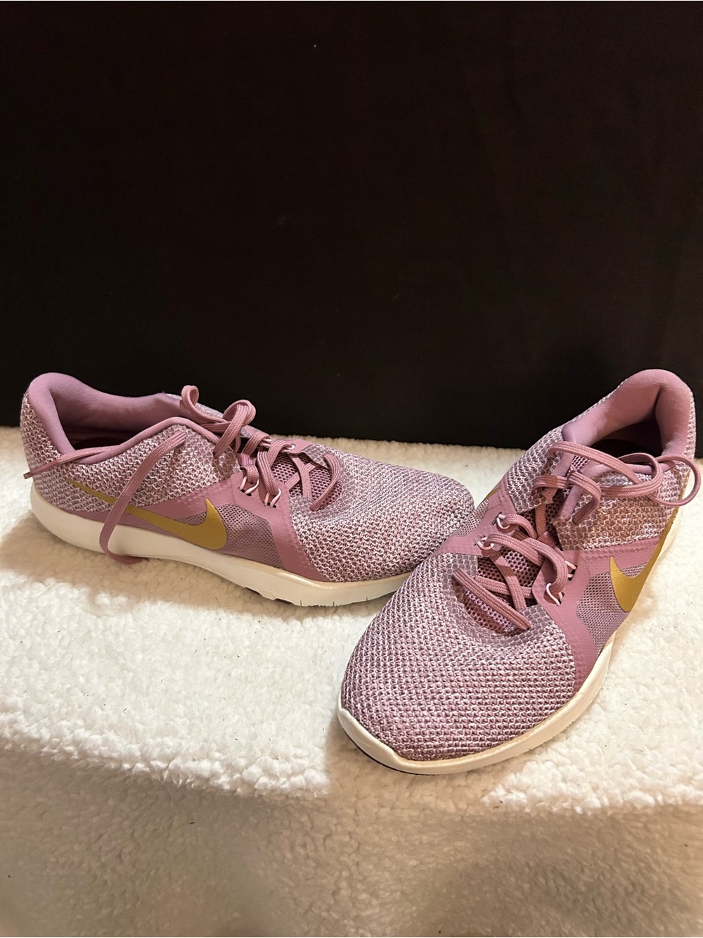 Nike Women’s Mauve Knit Running Shoes with Gold Swoosh